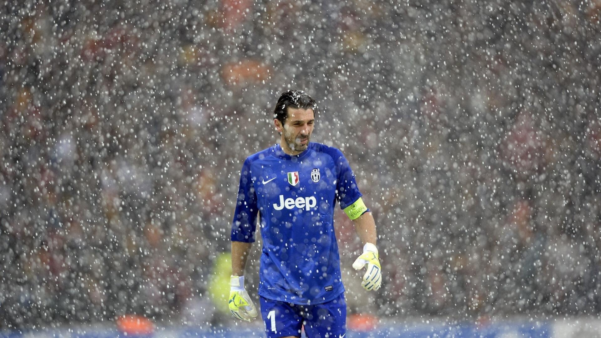 拜仁高层埃贝尔表态续约萨内,俱乐部希望积极推动谈判进程