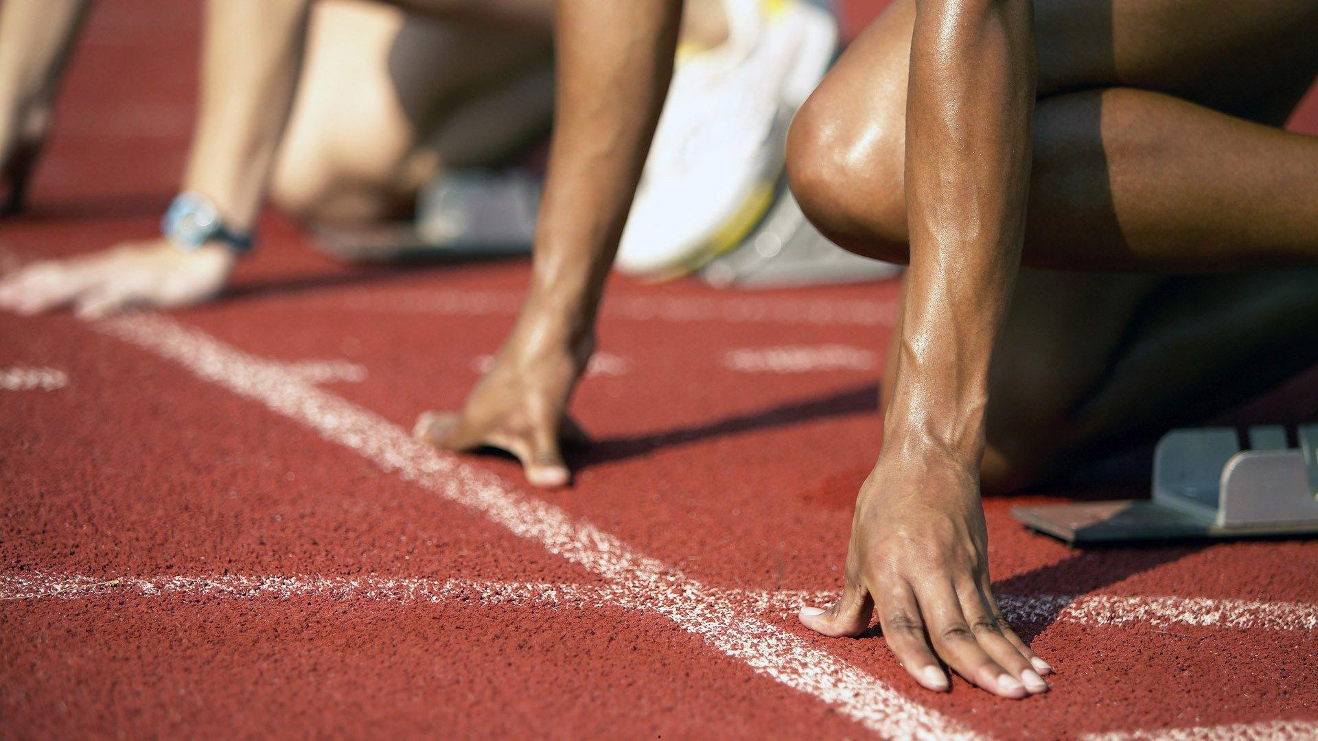 伊沃比谈财务规划,27处房产背后的退役焦虑与足球人生哲学