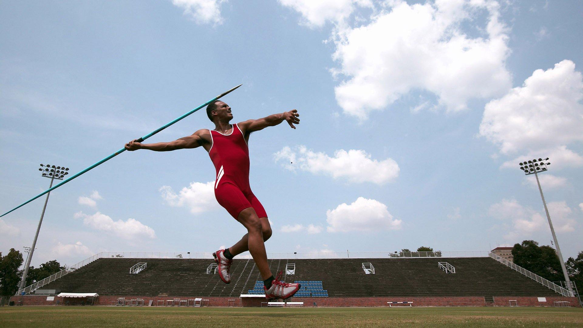 击剑健儿军训淬火 意志如钢剑指巴黎