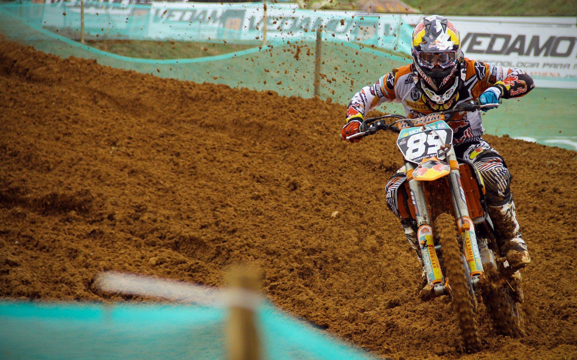 揭秘索尔斯克亚帅位危机,更衣室信任崩塌,曼联高层暂缓换帅暗藏玄机