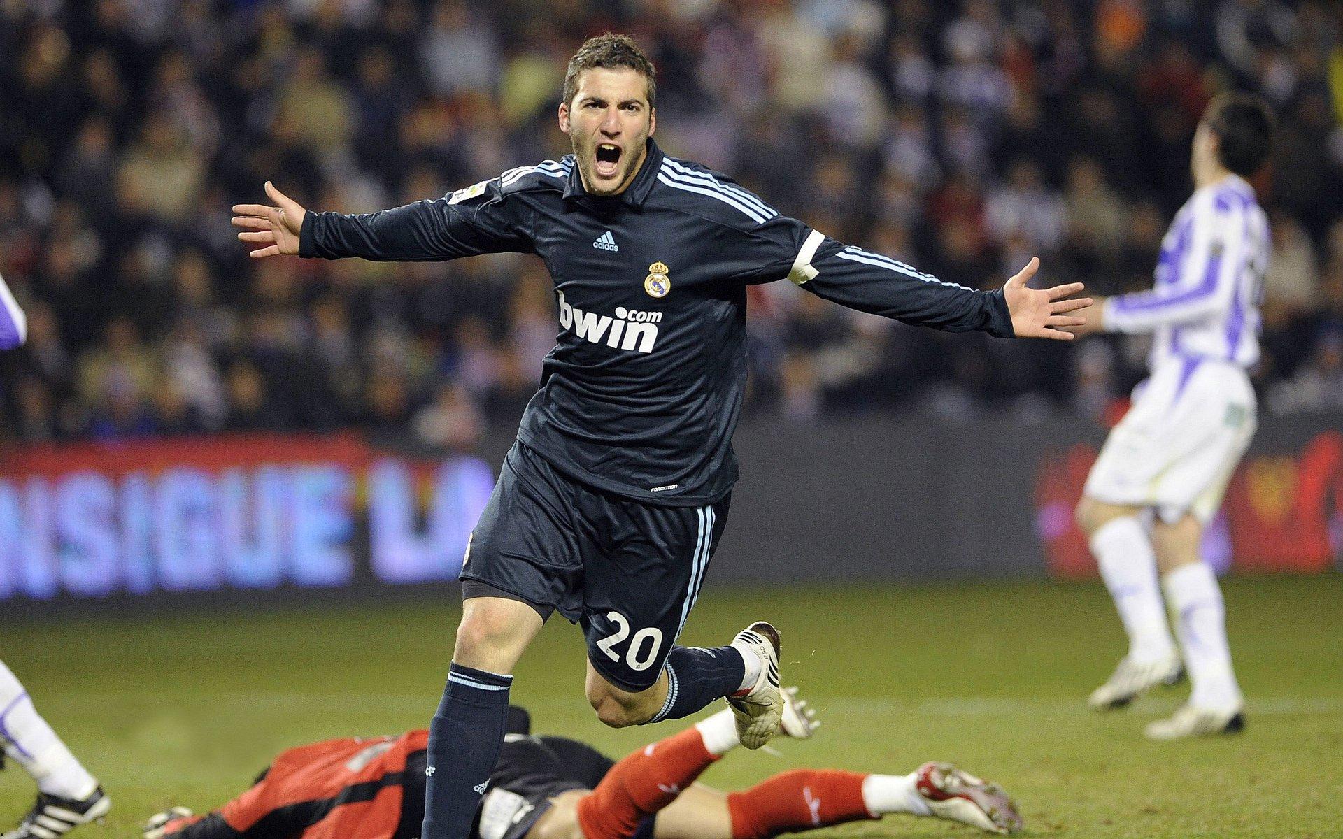 莱万专访,2020年金球奖取消之谜,至今仍是我职业生涯的最大遗憾